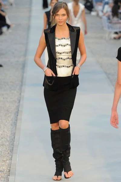 Look 63